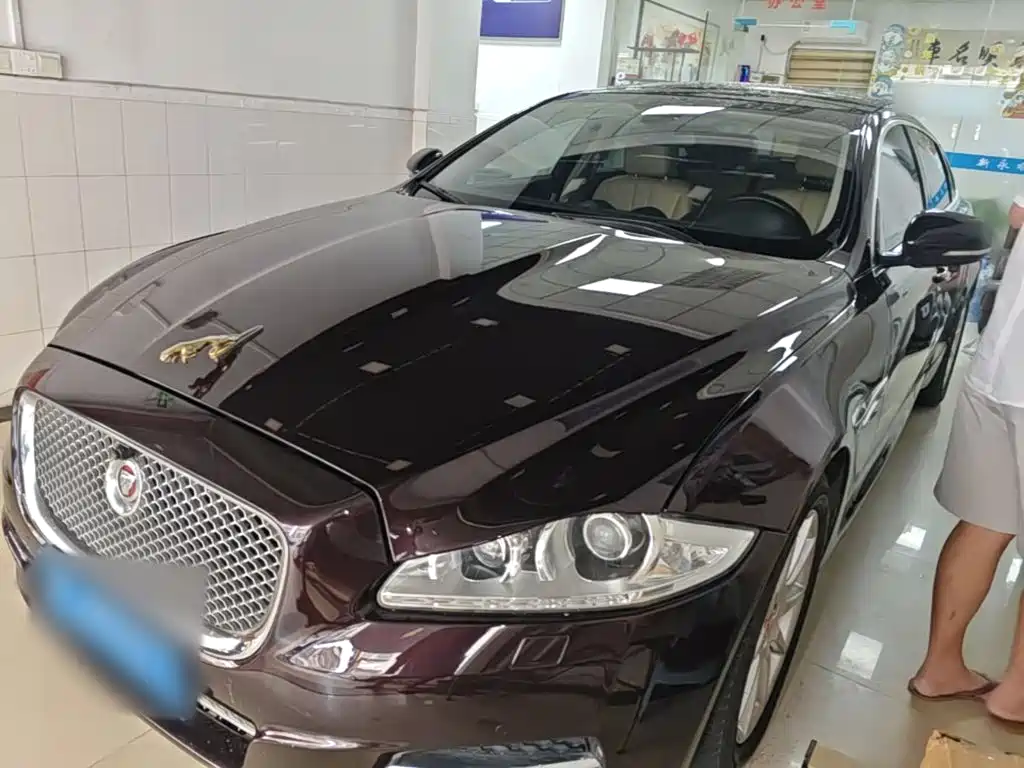 Jaguar XJ 2015