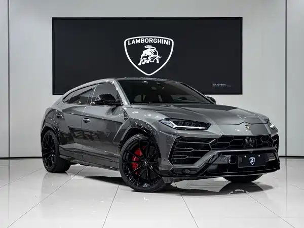 Lamborghini Urus 2021