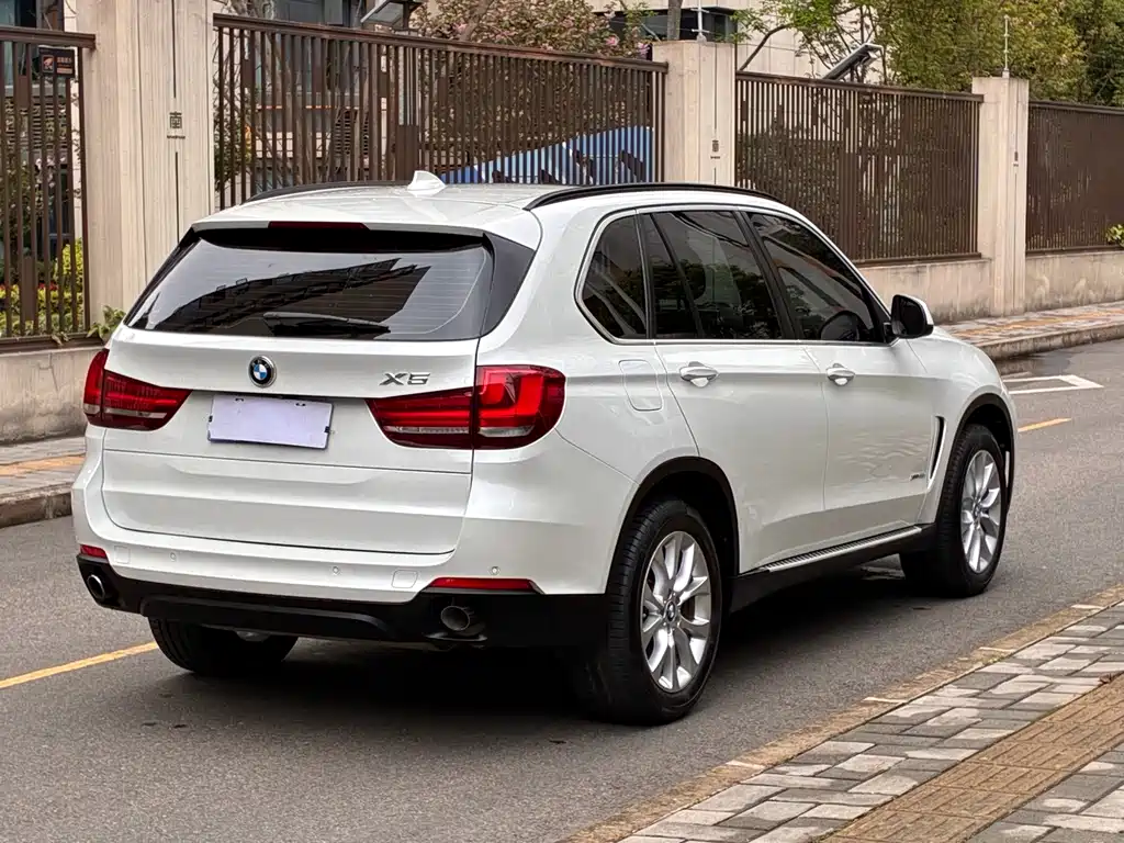 BMW X5 2016 — фото 7