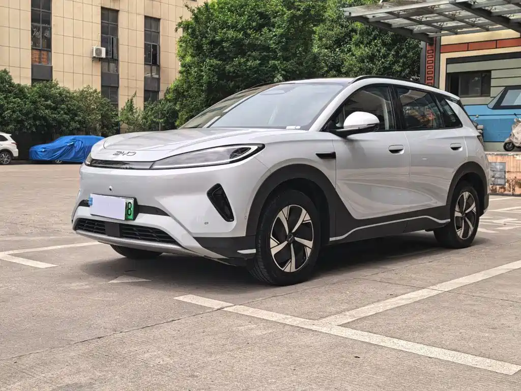 BYD Sealion 05 EV 2025 — фото 1