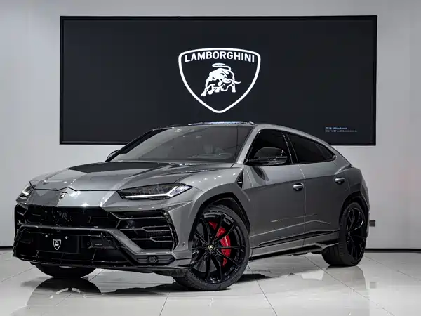 Lamborghini Urus 2021