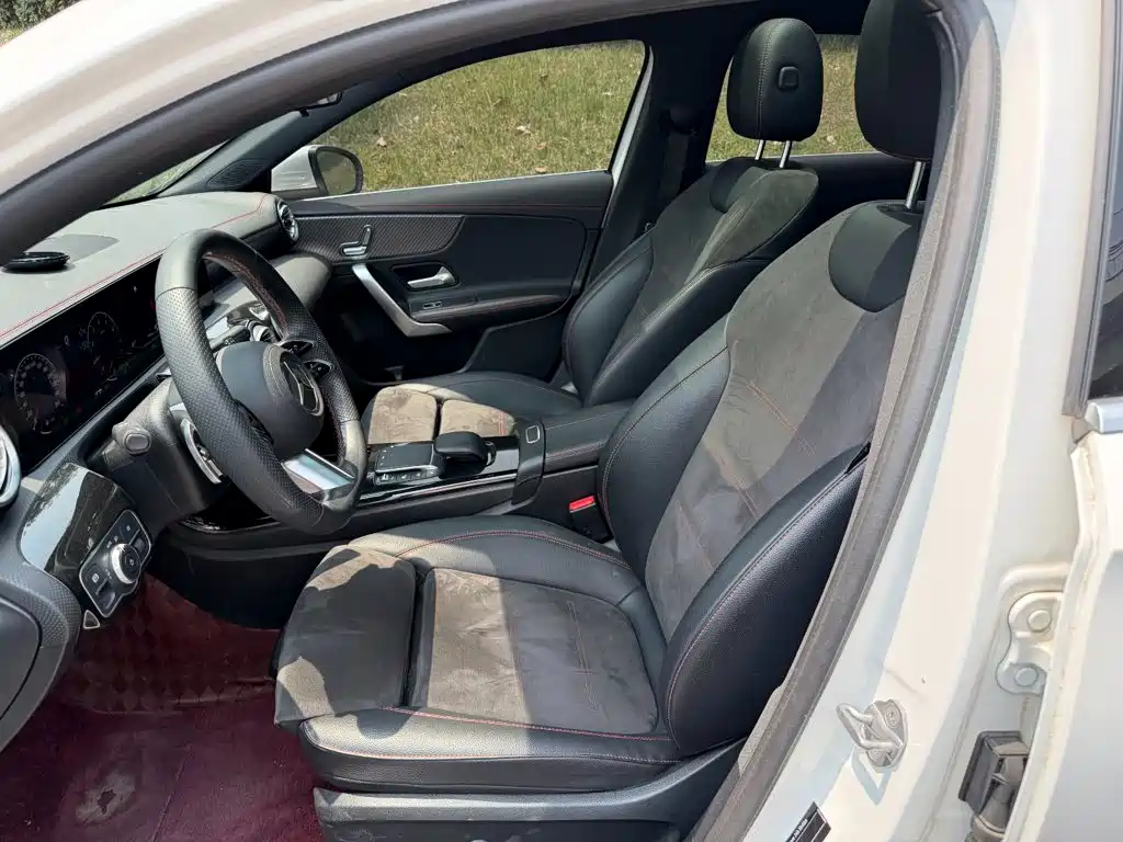 Mercedes-Benz A-Class 2023 — фото 8