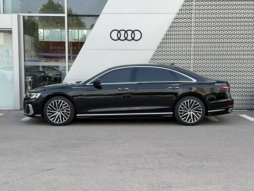 Audi A8 2025 — фото 11