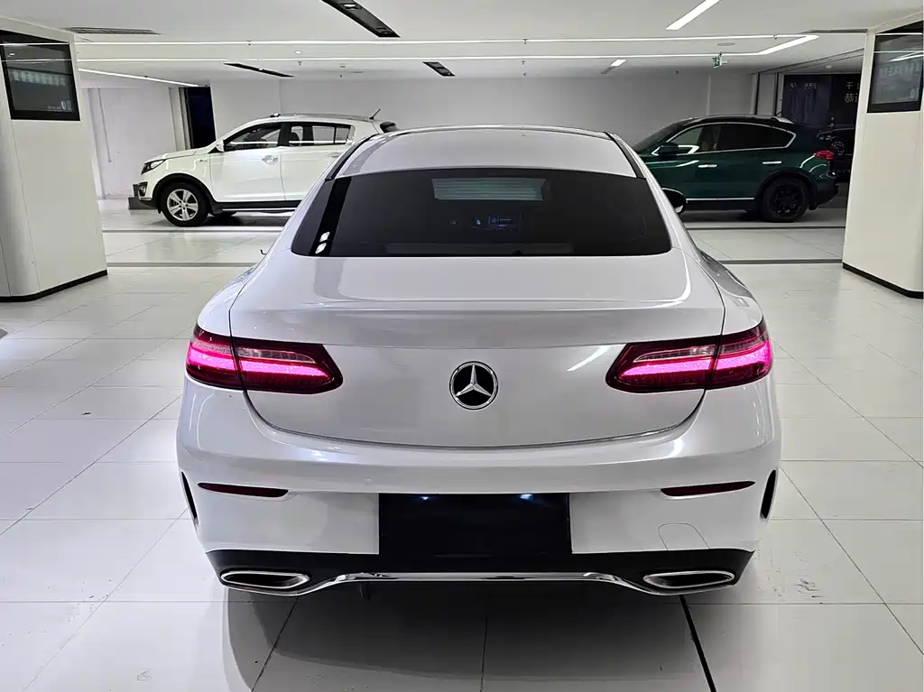 Mercedes-Benz E-Class 2017 — фото 9