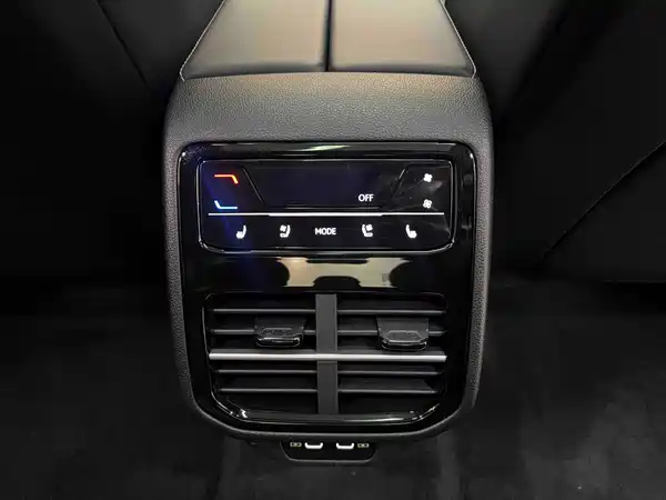 Volkswagen Passat 2024