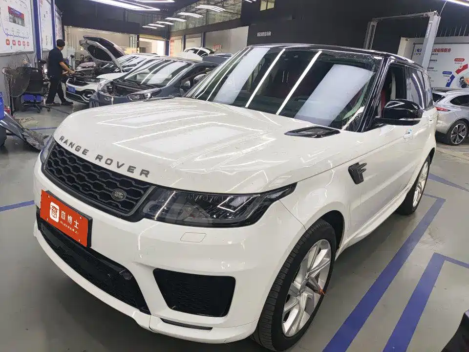 Land Rover Sport 2020