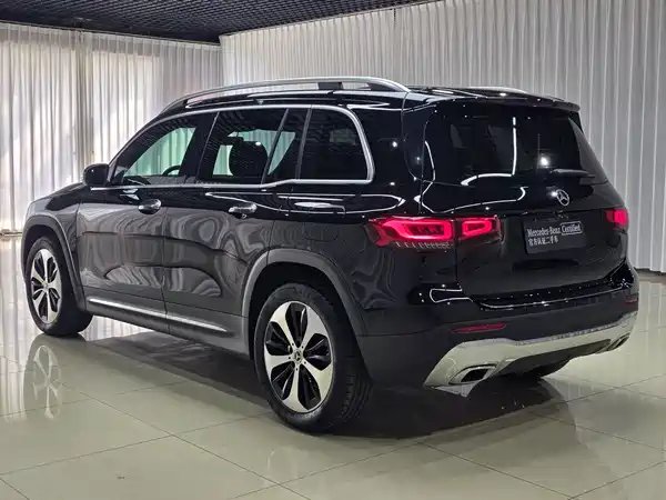 Mercedes-Benz GLB 2021