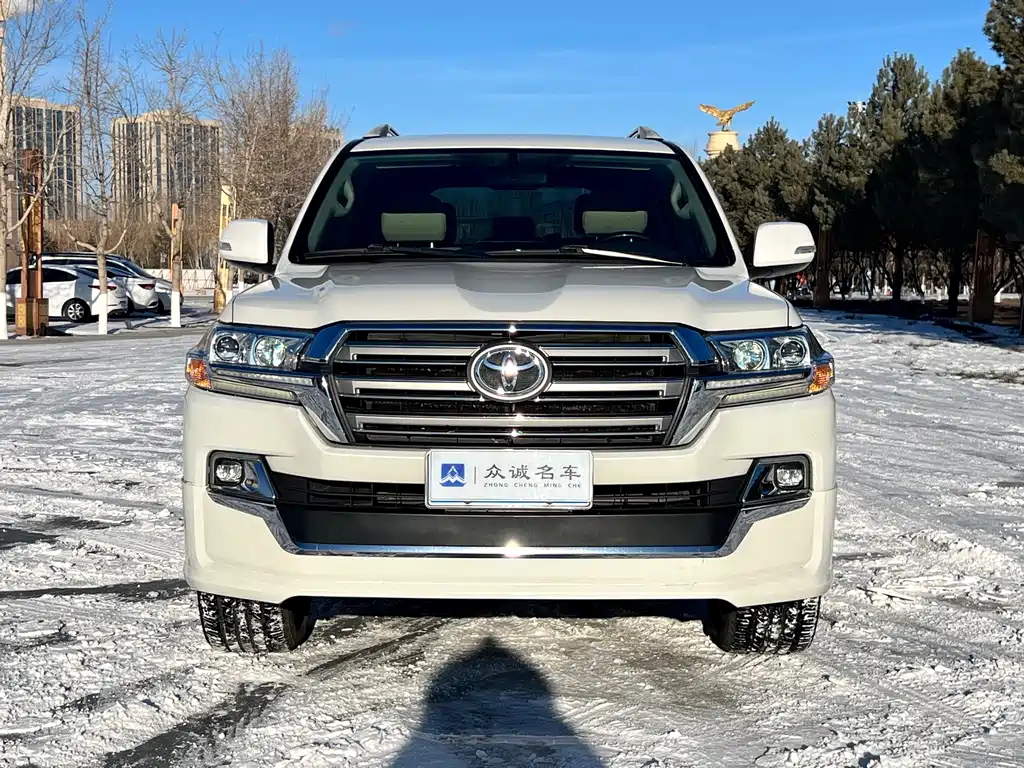 Toyota Land Cruiser 2019 — фото 2