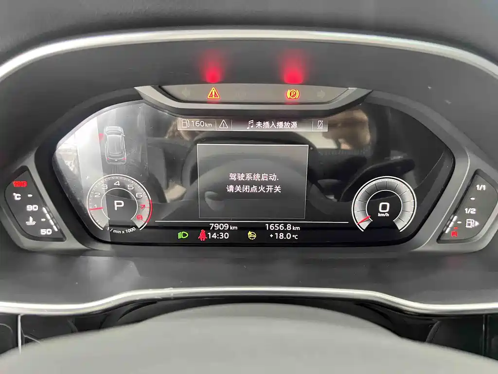 Audi Q3 2022 — фото 11