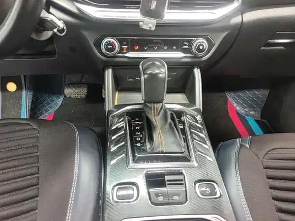 Bestune T77 2019