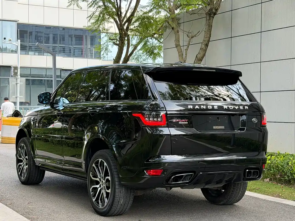 Land Rover Range Rover Sport 2015 — фото 8