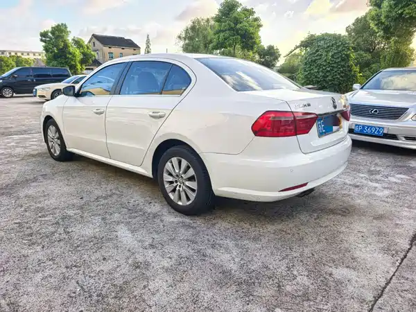 Volkswagen Lavida 2013