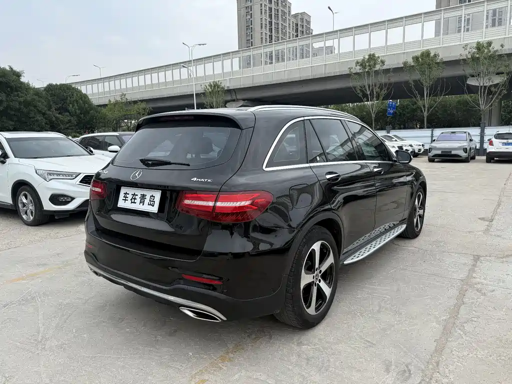 Mercedes-Benz GLC 2018 — фото 11