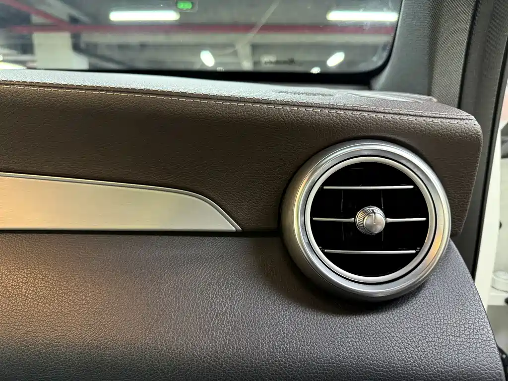 Mercedes-Benz GLC 2020 — фото 21