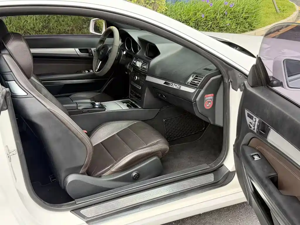 Mercedes-Benz E-Class 2016 — фото 13