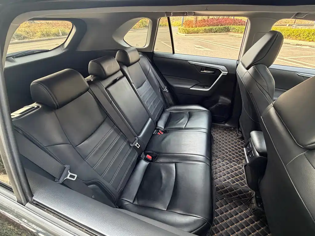 Toyota Wildlander 2021 — фото 17