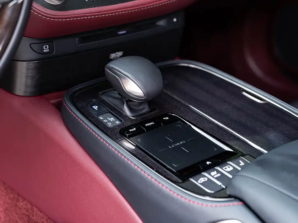 Lexus LS 2019 — фото 15