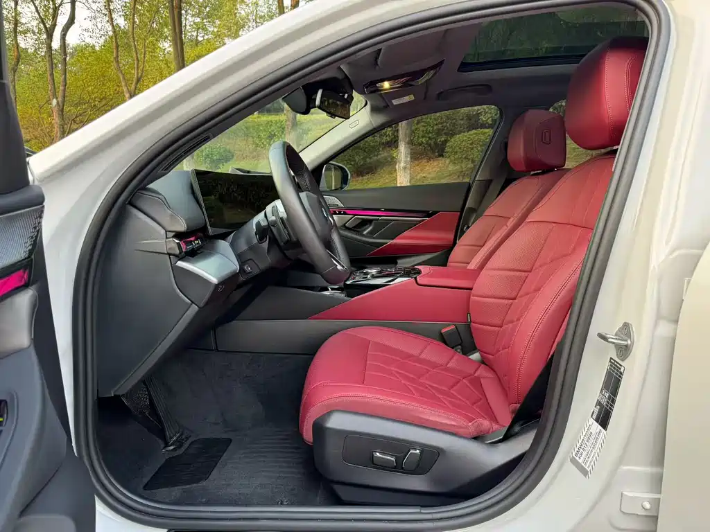 BMW 5 Series 2024
