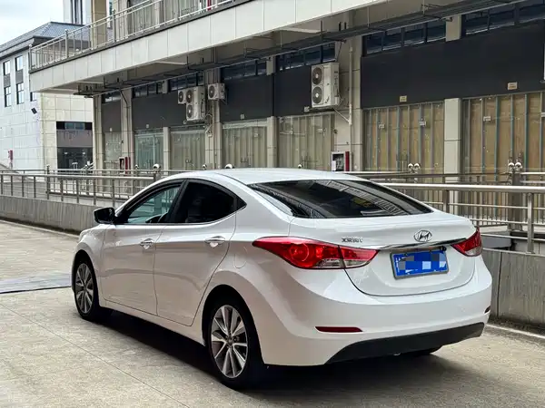 Hyundai Elantra Langdong 2015