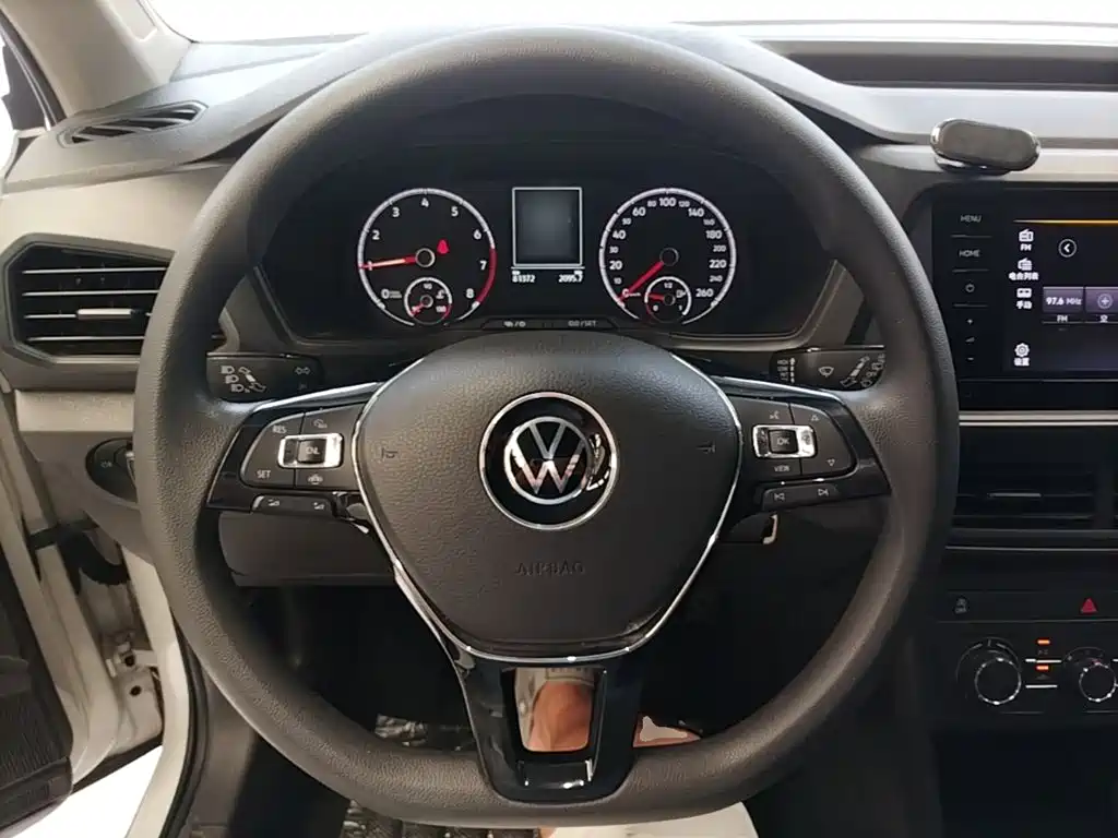 Volkswagen T-Cross 2021 — фото 11