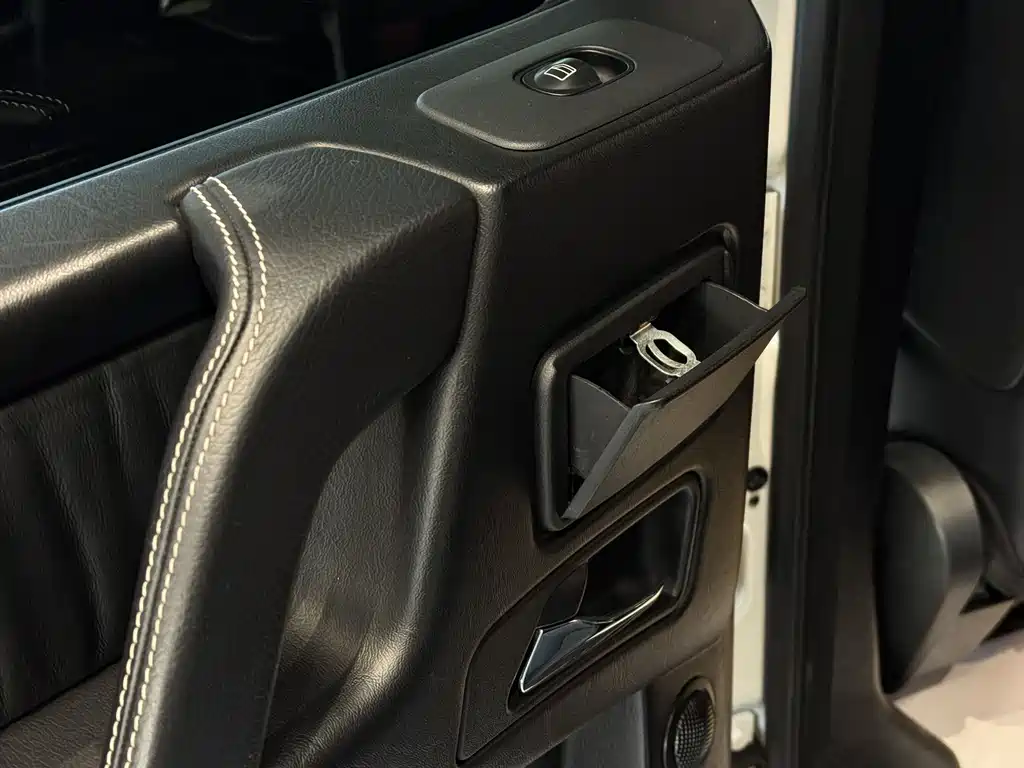Mercedes-Benz G-Class 2012 — фото 11