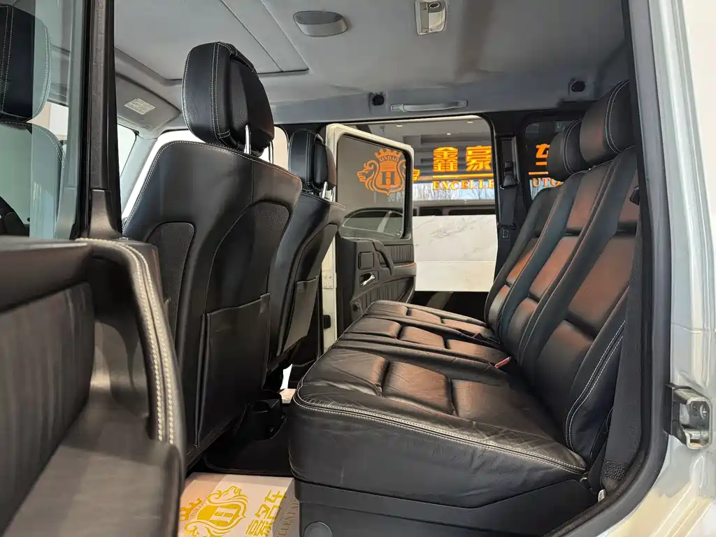 Mercedes-Benz G-Class 2012 — фото 10