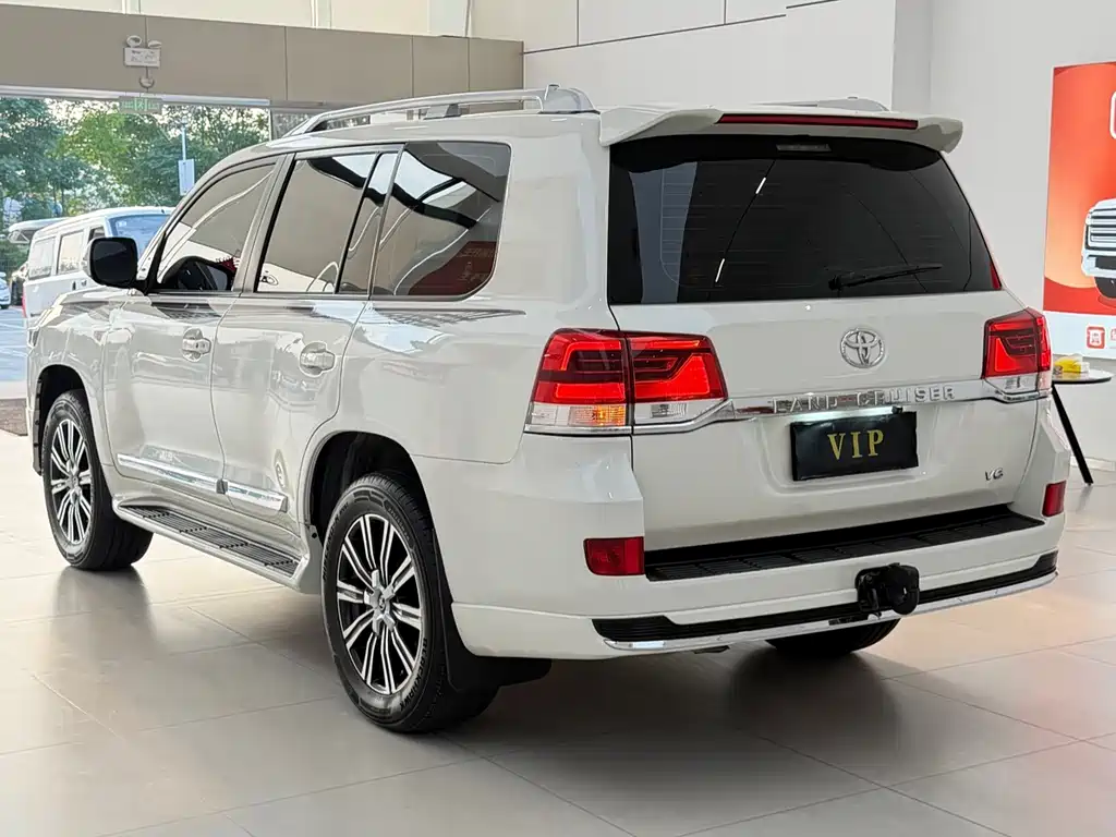 Toyota Land Cruiser 2015 — фото 13