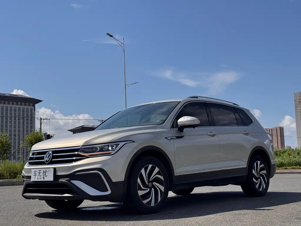 Volkswagen Tiguan L 2023