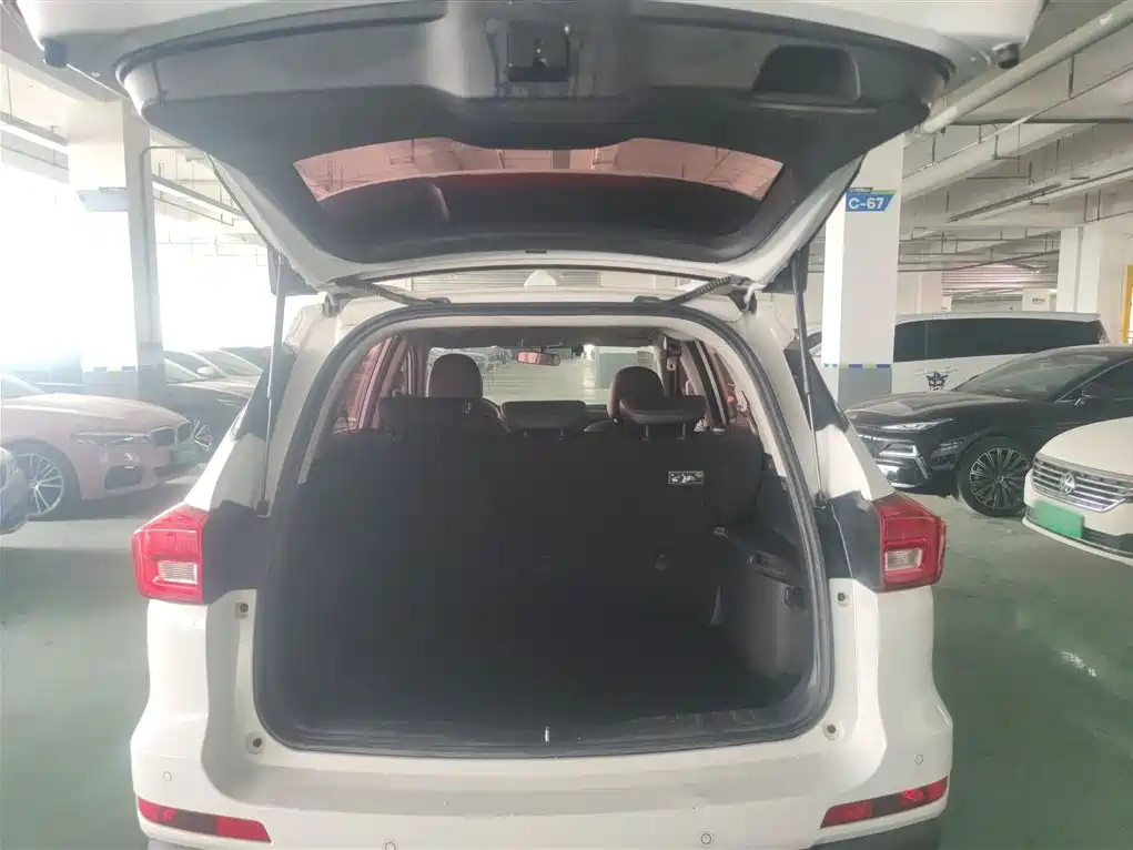 Haval M6 2018 — фото 10