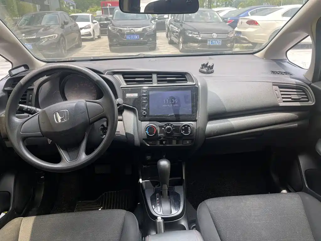 Honda Fit 2019 — фото 5