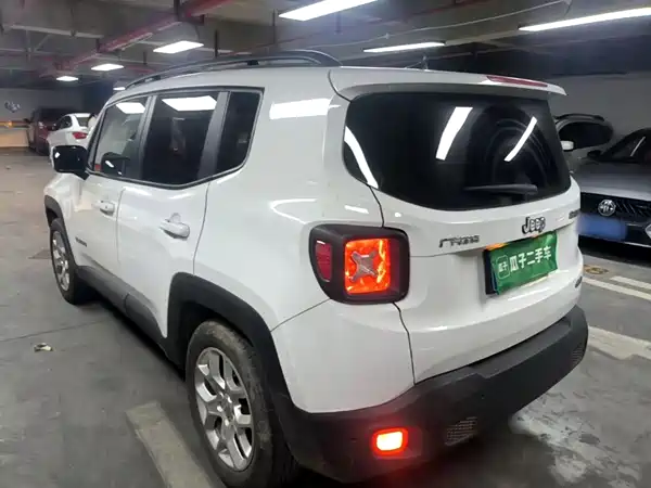 Jeep Freeman 2016