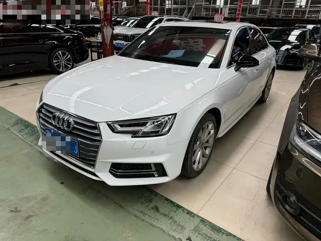 Audi A4L 2018