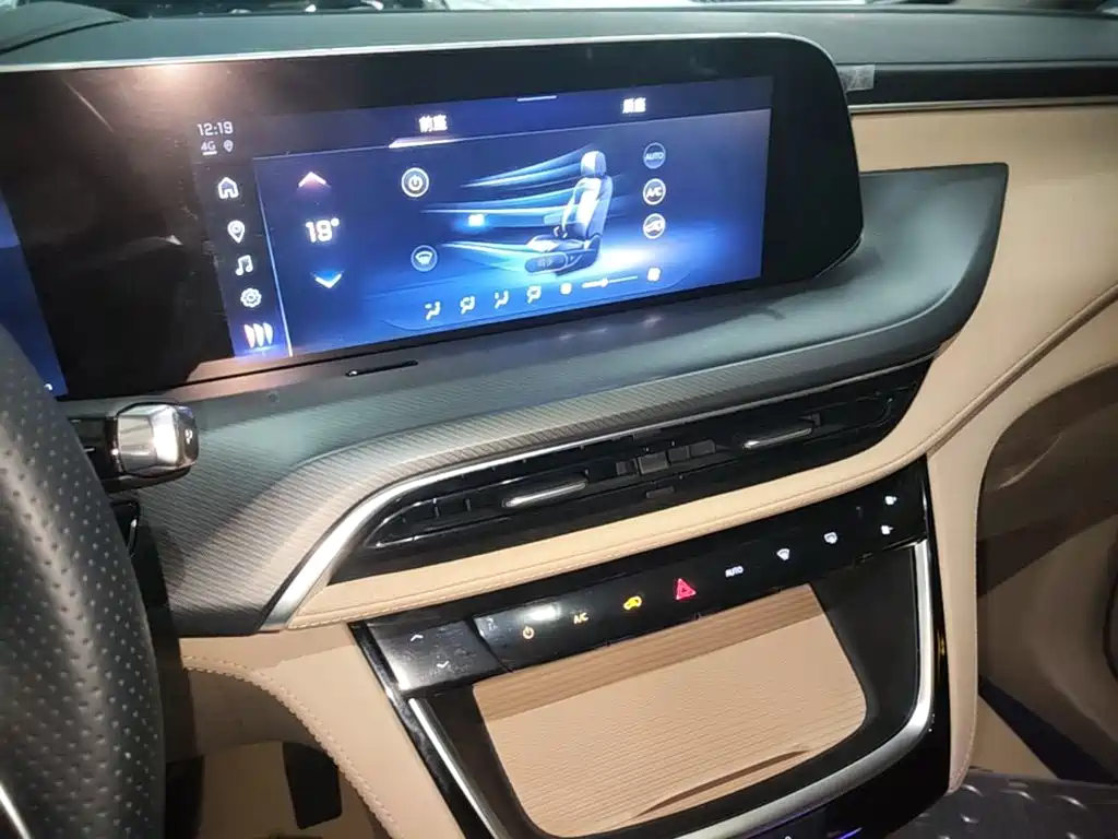 Buick GL8 New Energy 2025 — фото 13