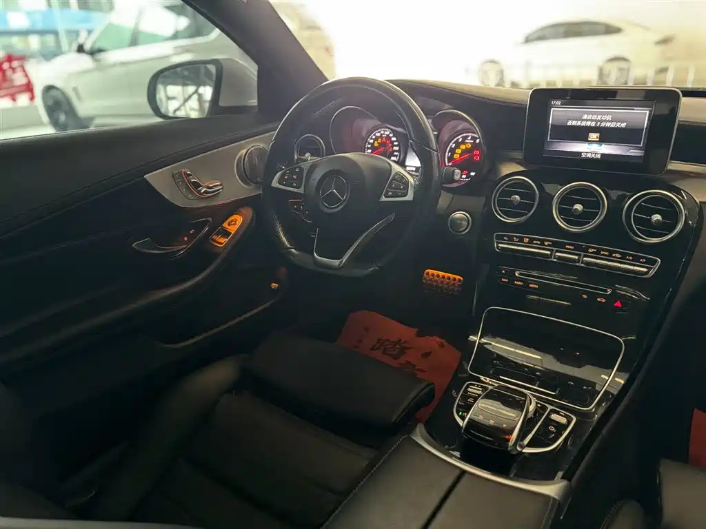 Mercedes-Benz C-Class 2018 — фото 11