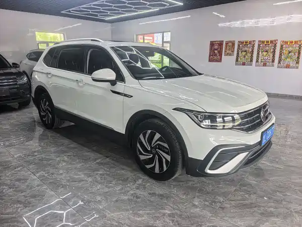 Volkswagen Tiguan L 2023