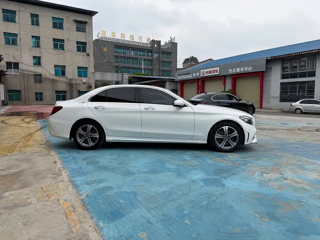 Mercedes-Benz C-Class 2020 — фото 4