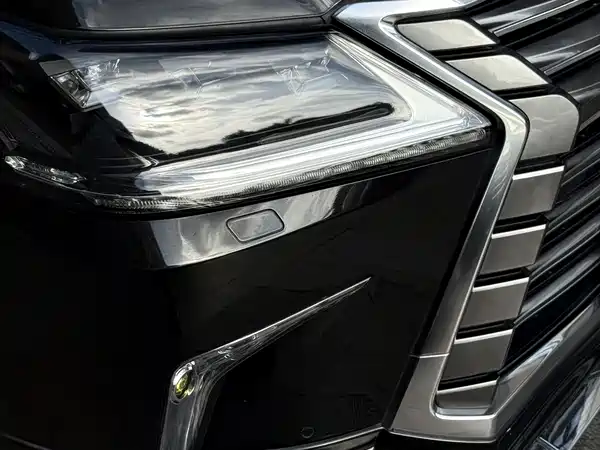 Lexus LX 2017