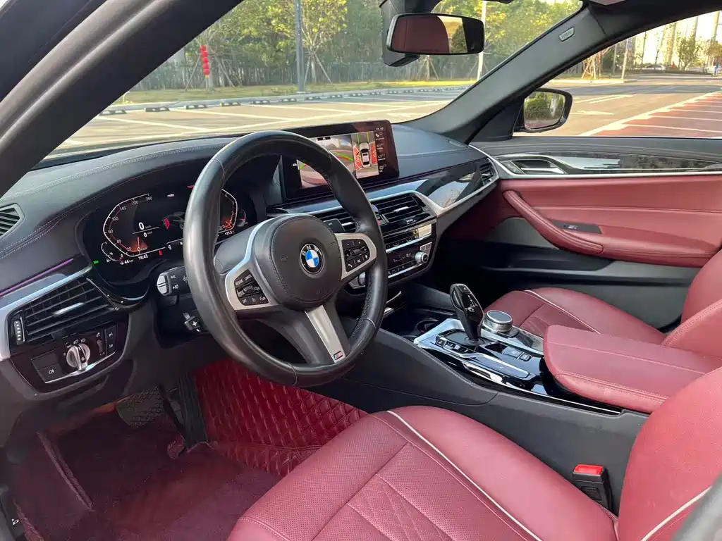 BMW 5 Series 2022