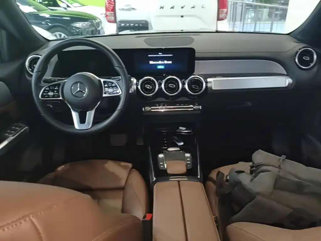 Mercedes-Benz GLB 2023 — фото 10