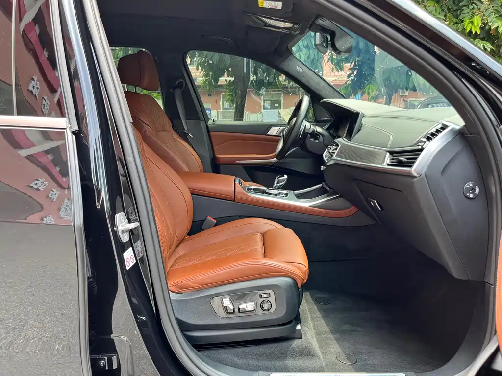 BMW X7 2022 — фото 16