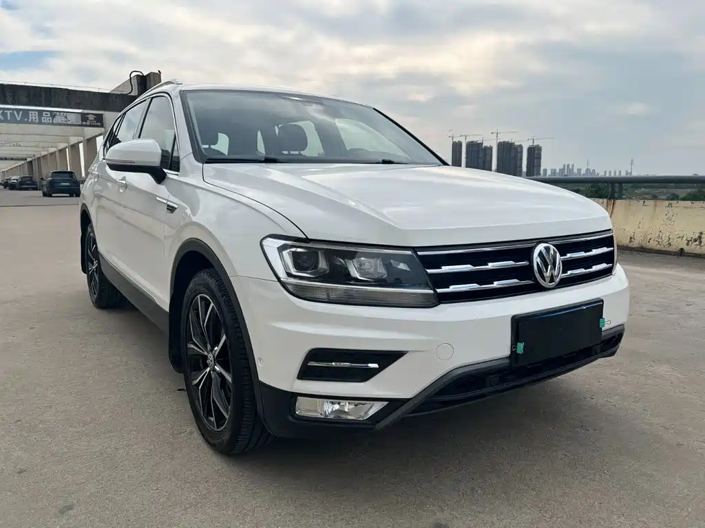 Volkswagen Tiguan L 2020