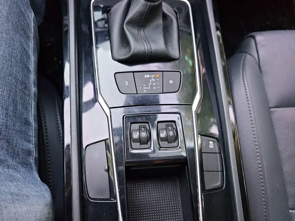 Peugeot 508 2015 — фото 17