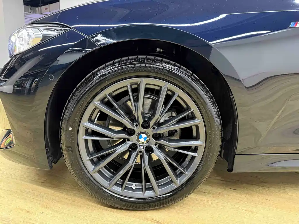BMW 3 Series 2025