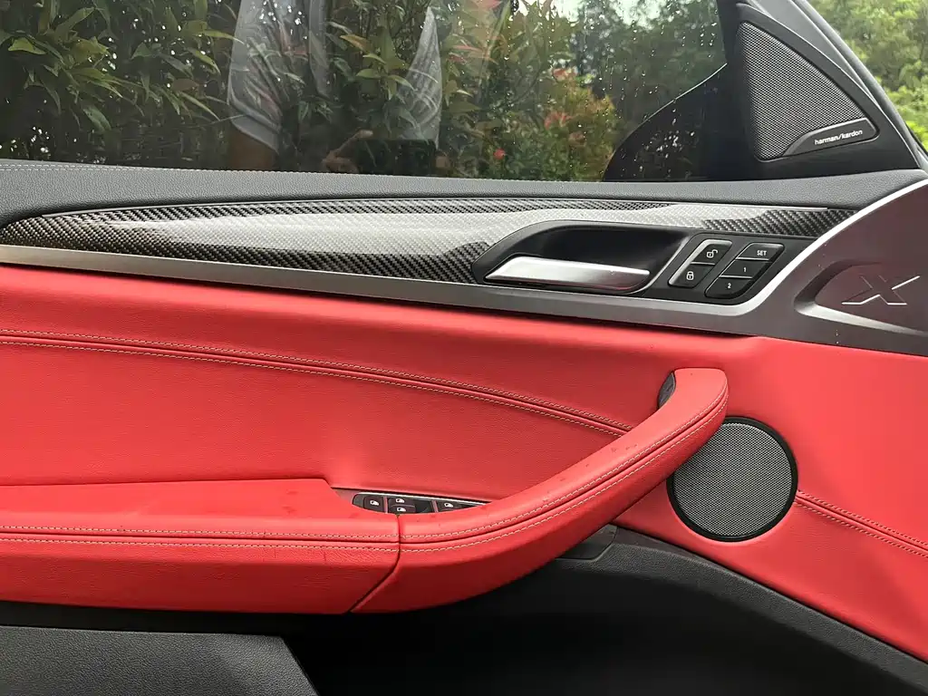 BMW X4 M 2025 — фото 12