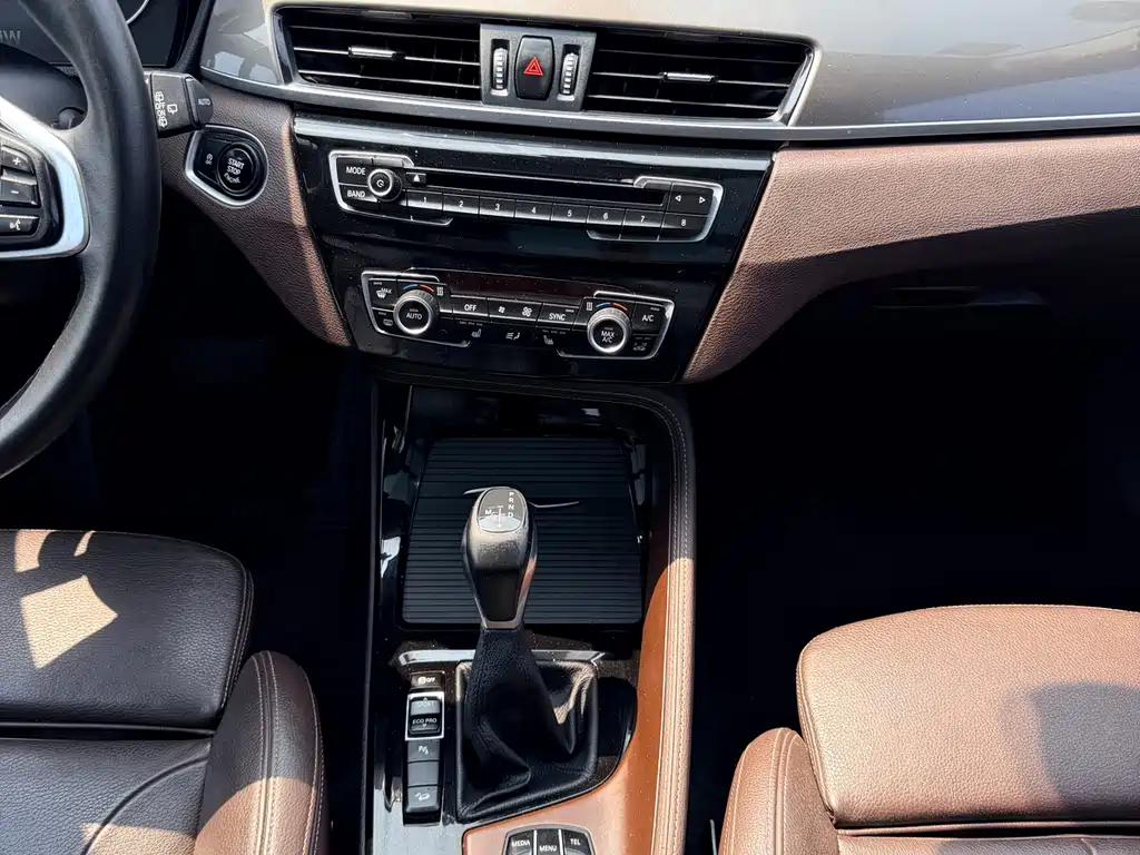 BMW X1 2017 — фото 15