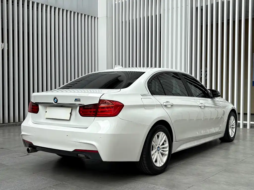 BMW 3 Series 2015 — фото 14