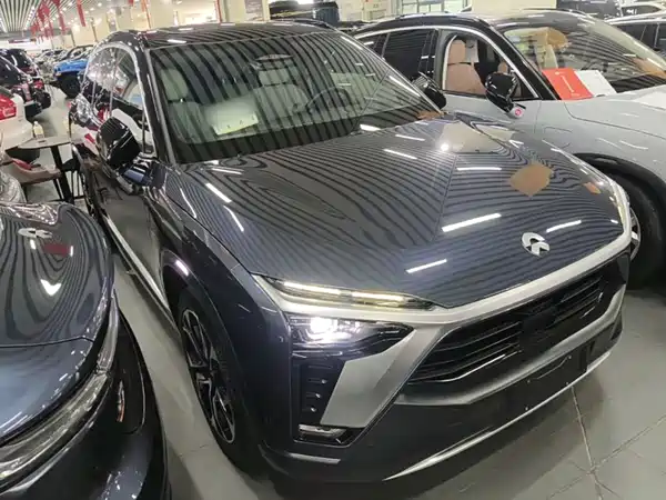 NIO ES8 2021