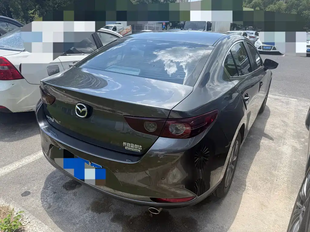 Mazda 3 Axela 2023