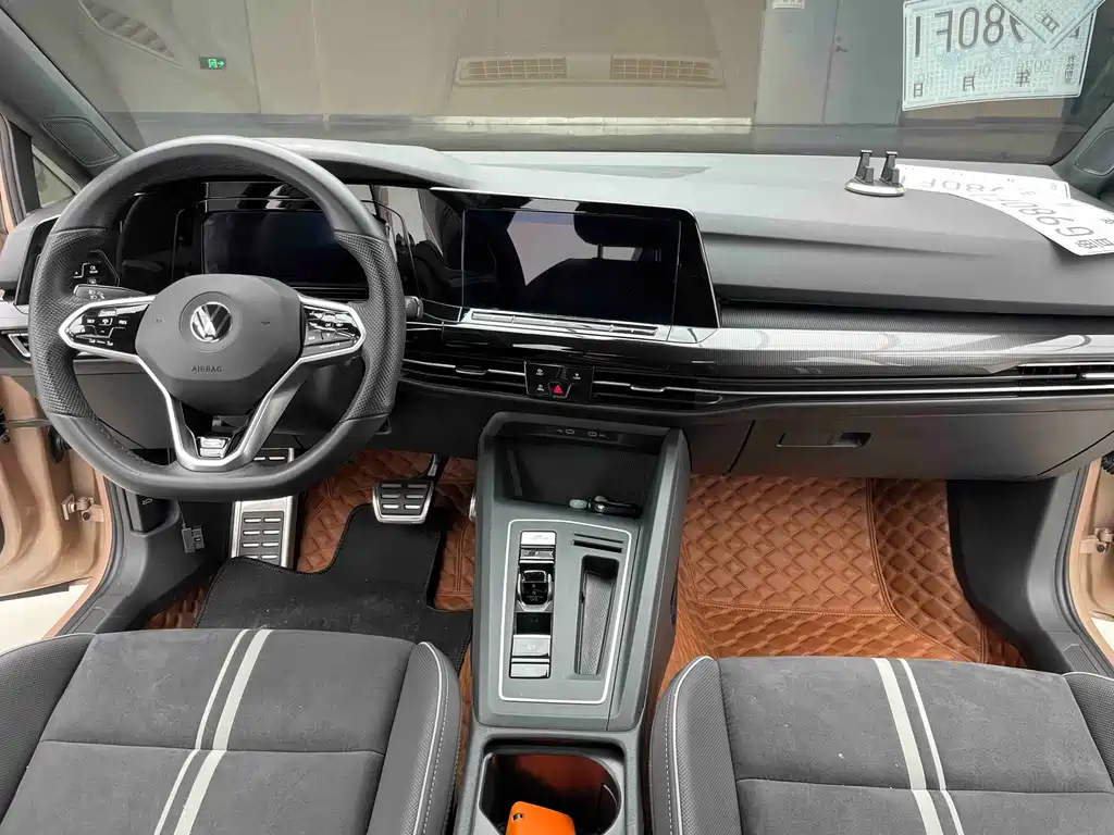 Volkswagen Golf 2022