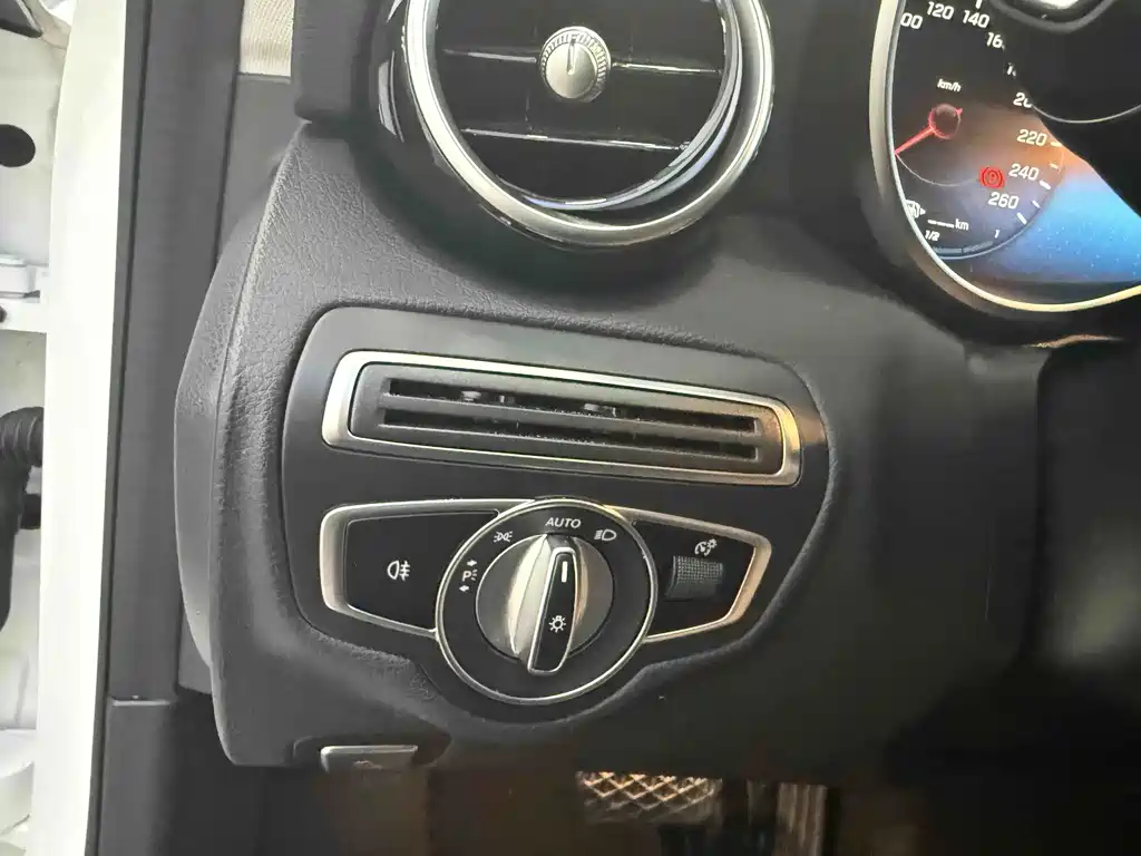 Mercedes-Benz C-Class 2021 — фото 14